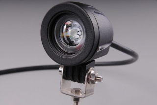 Miniatúrny LED svetlomet AUTOLAMP 12V-24V 10W CREE prídavný pracovný reflektor